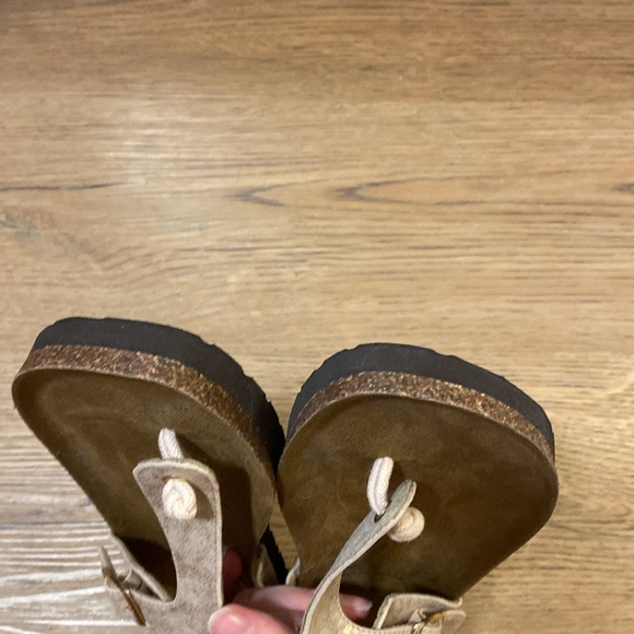 American Eagle Sandals - Picture 7 of 7